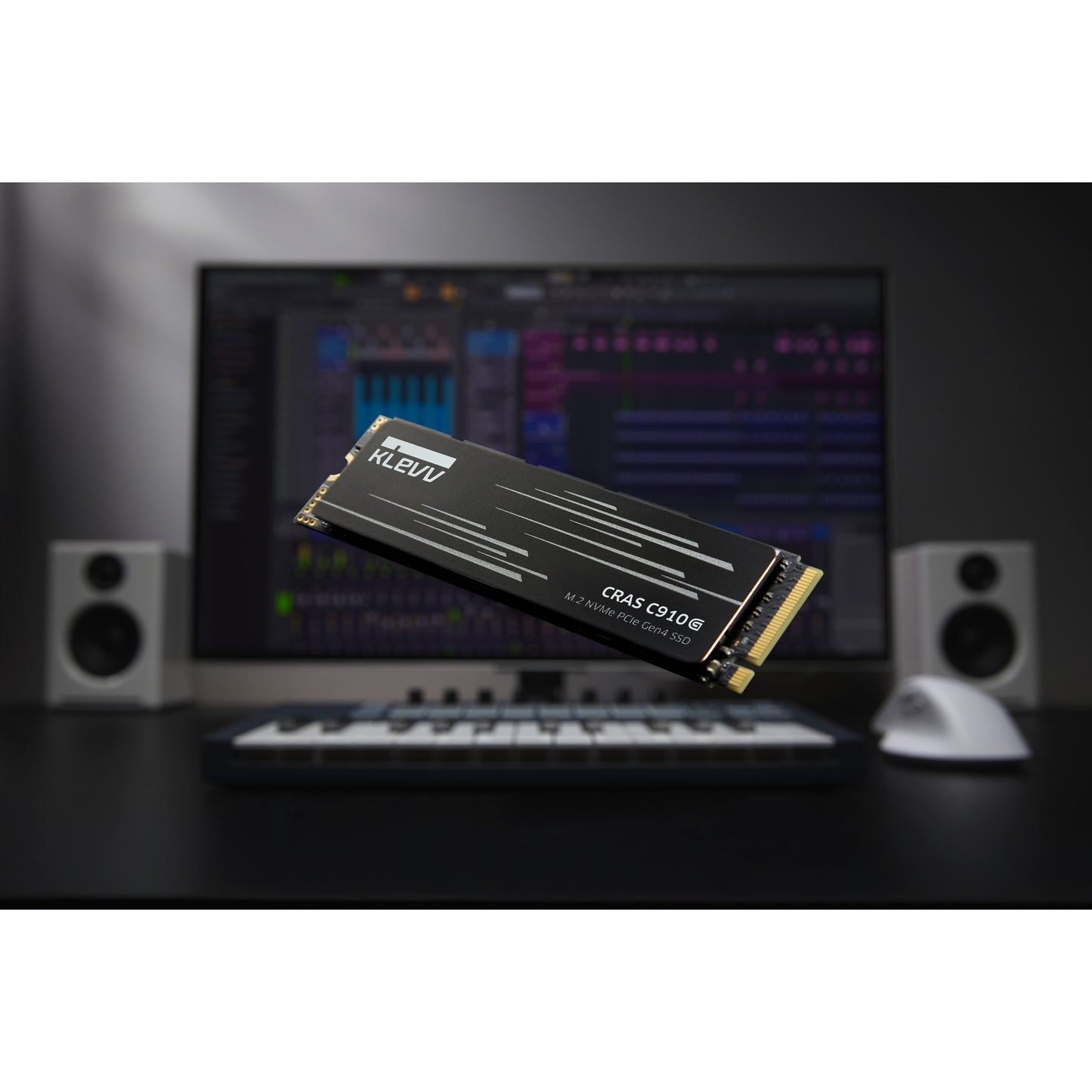 KLEVV cras c910g 4 tb ssd (zwart, k04tbm2sp0-10g, pcie gen 4.0 x4, nvme 2.0)