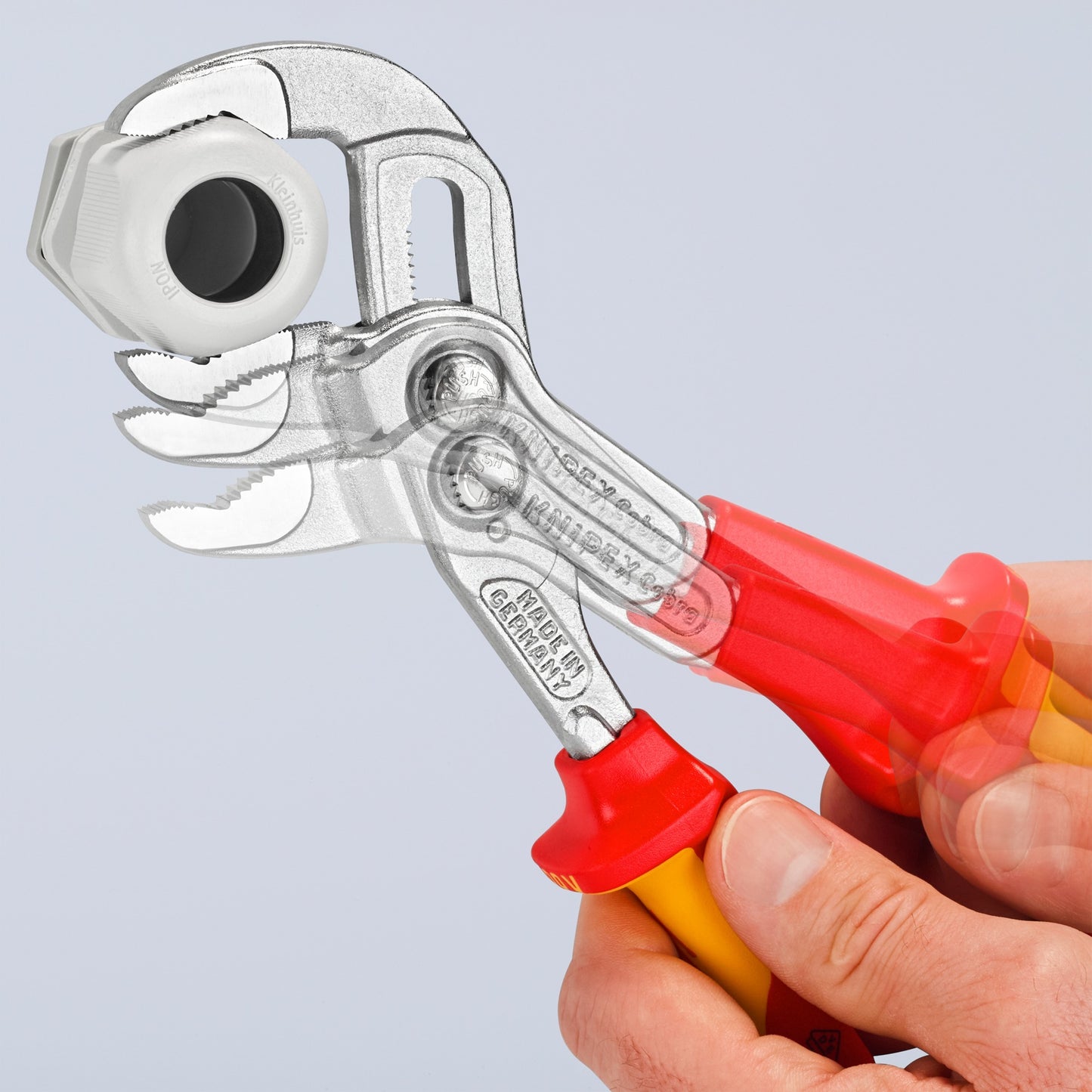 KNIPEX cobra vde hightech-waterpomptang 87 26 250 zweedse- waterpomp-tang (rood geel, getande grijpvlakken, doorgestoken scharnier )