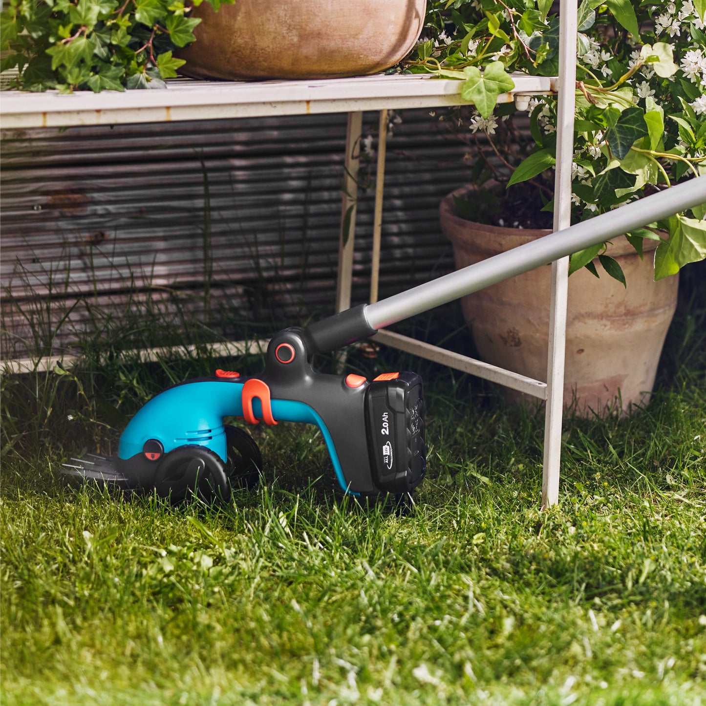 GARDENA accugrasschaar set powercut 18v p4a solo (grijs turquoise, 14752-55, accu en oplader niet inbegrepen)