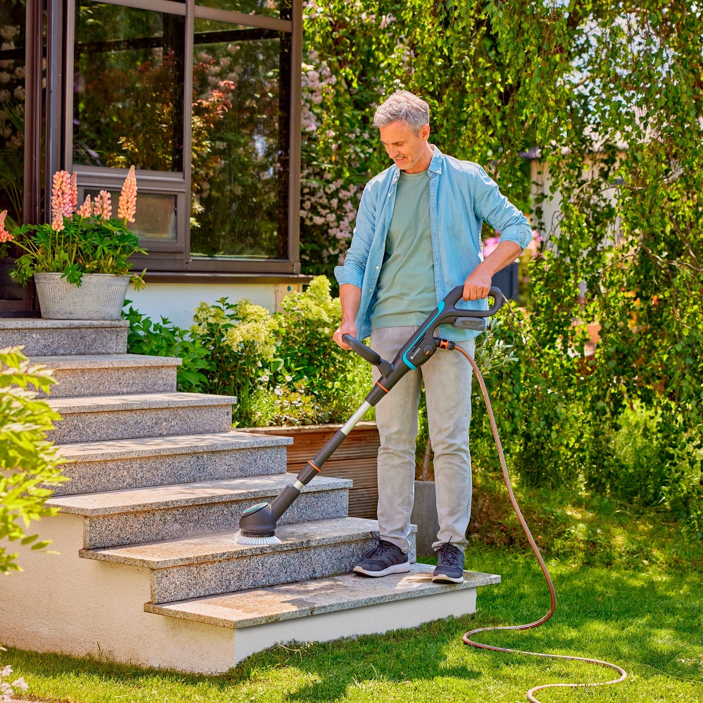 GARDENA aquabrush universal accu-multireiniger 04 18v p4a solo vloerreiniger (grijs turquoise, 14842-55, power for all alliance, accu en lader niet inbegrepen)
