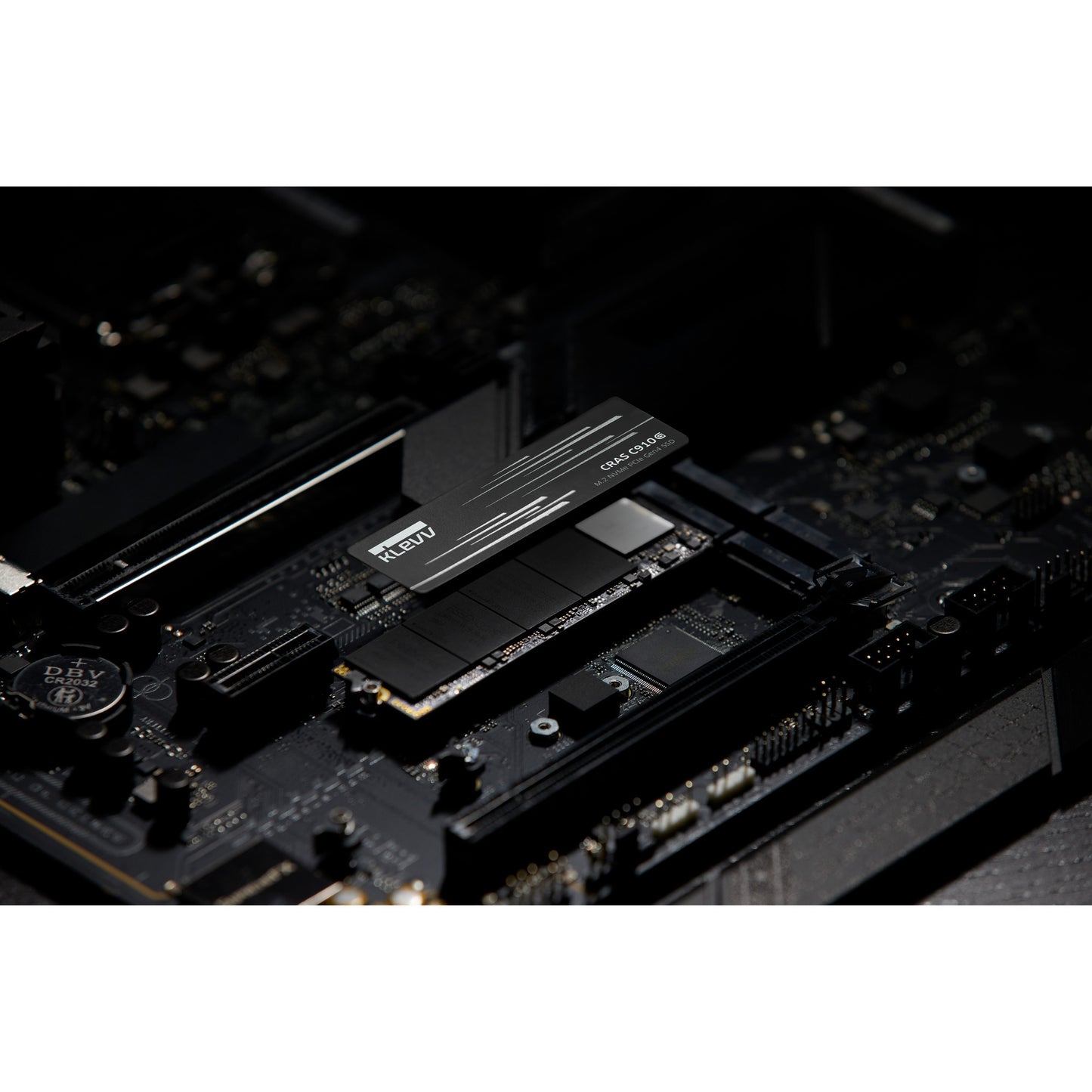 KLEVV cras c910g 4 tb ssd (zwart, k04tbm2sp0-10g, pcie gen 4.0 x4, nvme 2.0)