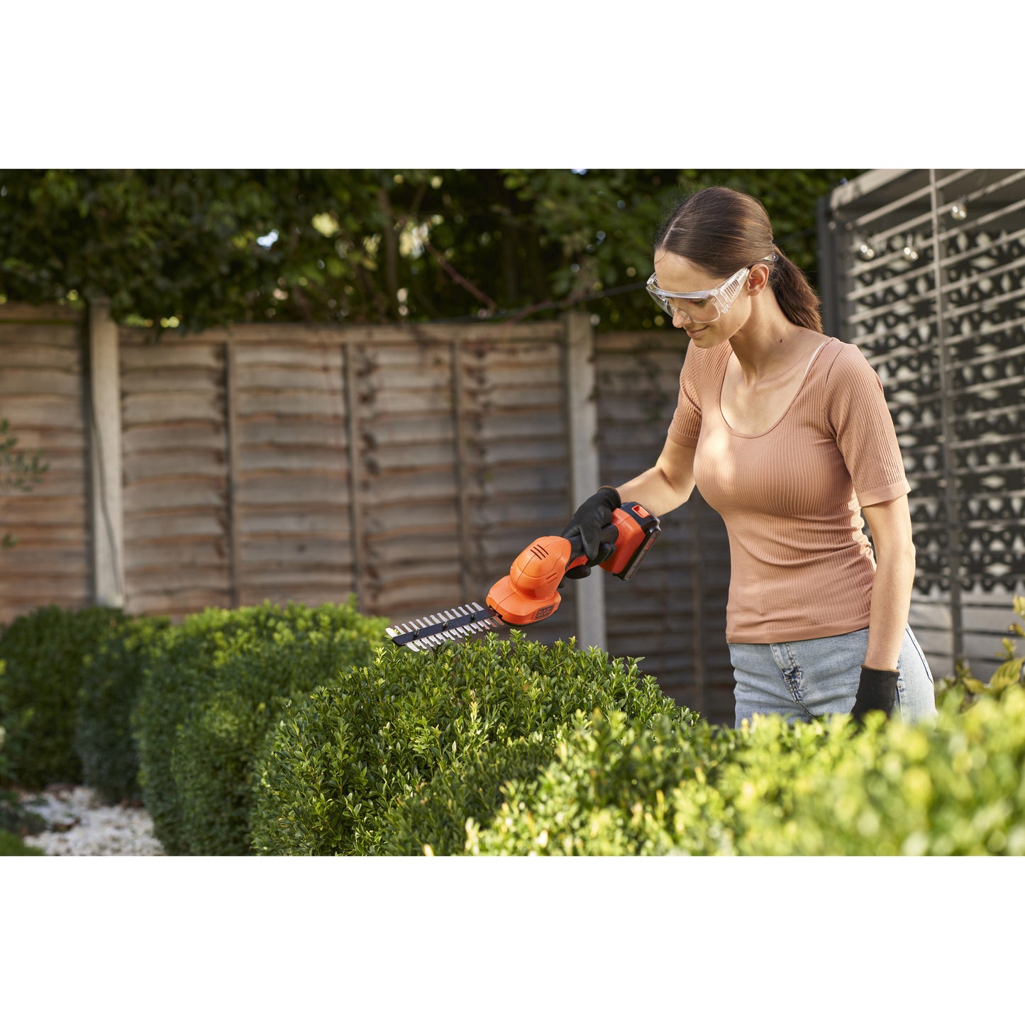 BLACK+DECKER bcss18b-xj 18v gras- en struikschaar (zonder accu) (oranje zwart, accu en oplader niet inbegrepen)