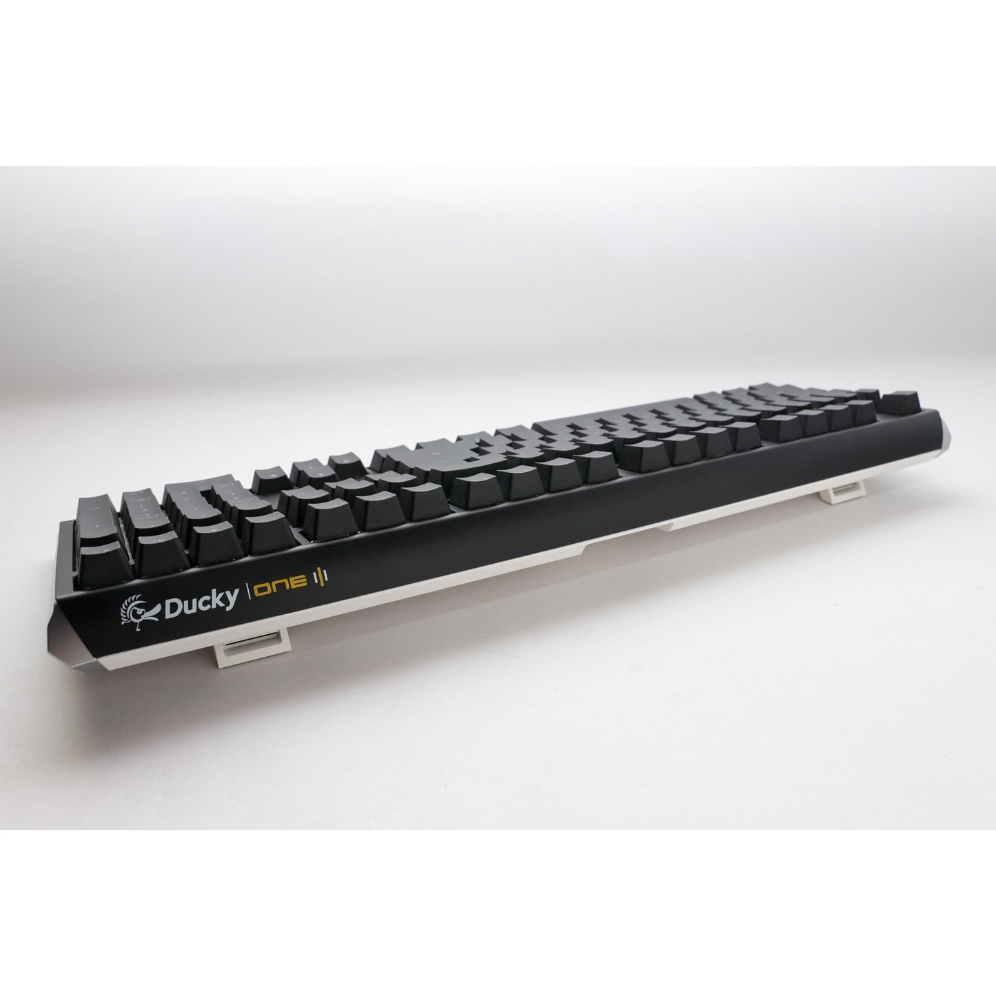 Ducky one 3 classic rgb mechanisch toetsenbord (zwart, us lay-out (qwerty), cherry mx speed silver, 100%, rgb led, double-shot pbt, hot-swappable, quack mechanics)