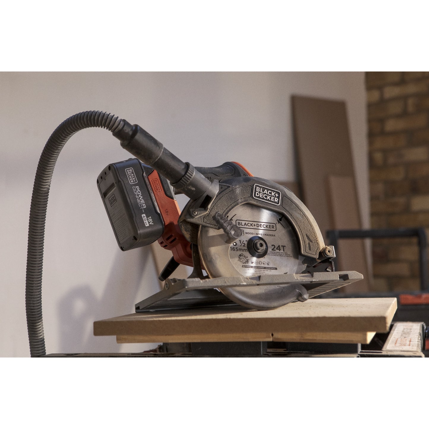 BLACK+DECKER 18v brushless cirkelzaag 165mm handcirkelzaag (zwart oranje, accu en oplader niet inbegrepen)