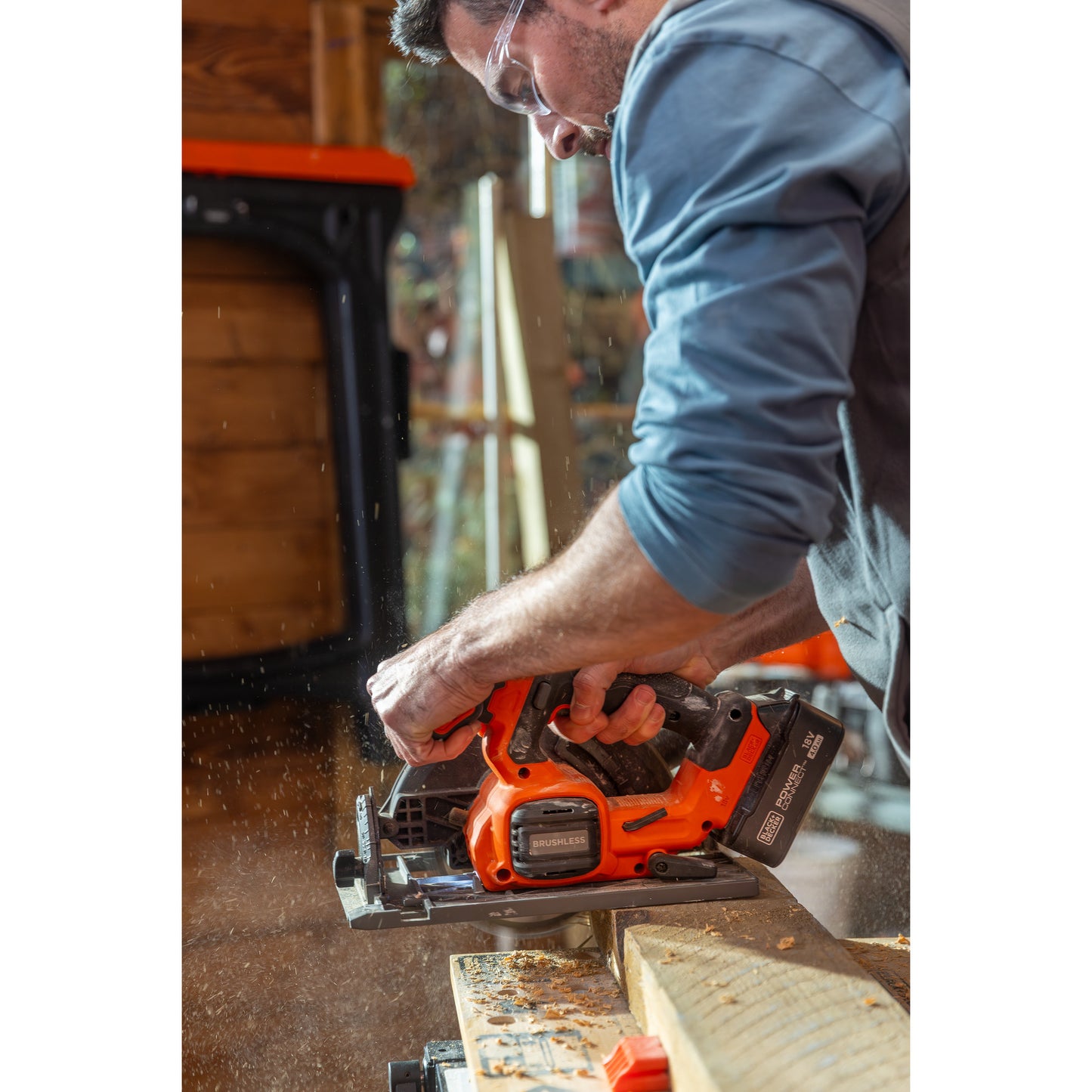 BLACK+DECKER 18v brushless cirkelzaag 165mm handcirkelzaag (zwart oranje, accu en oplader niet inbegrepen)