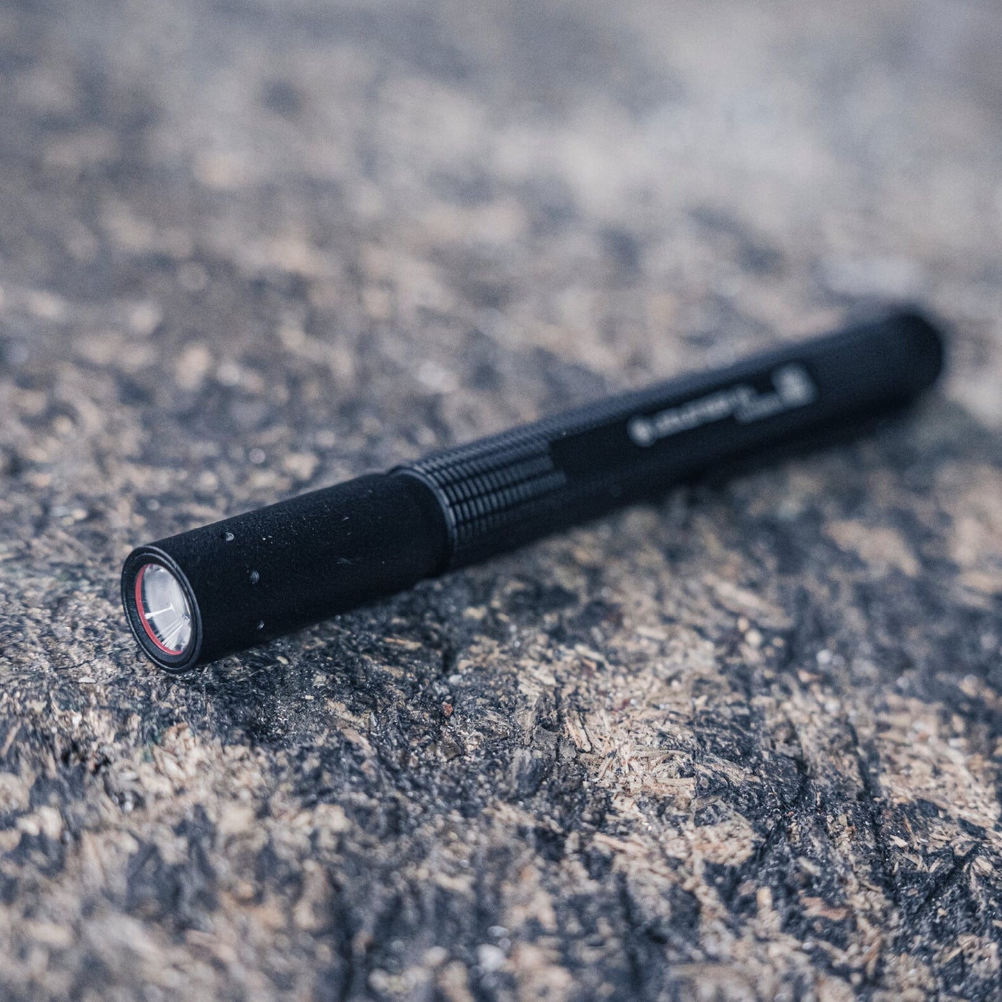 Ledlenser p4 zaklamp (zwart, 180 lm, 6000-7500k)