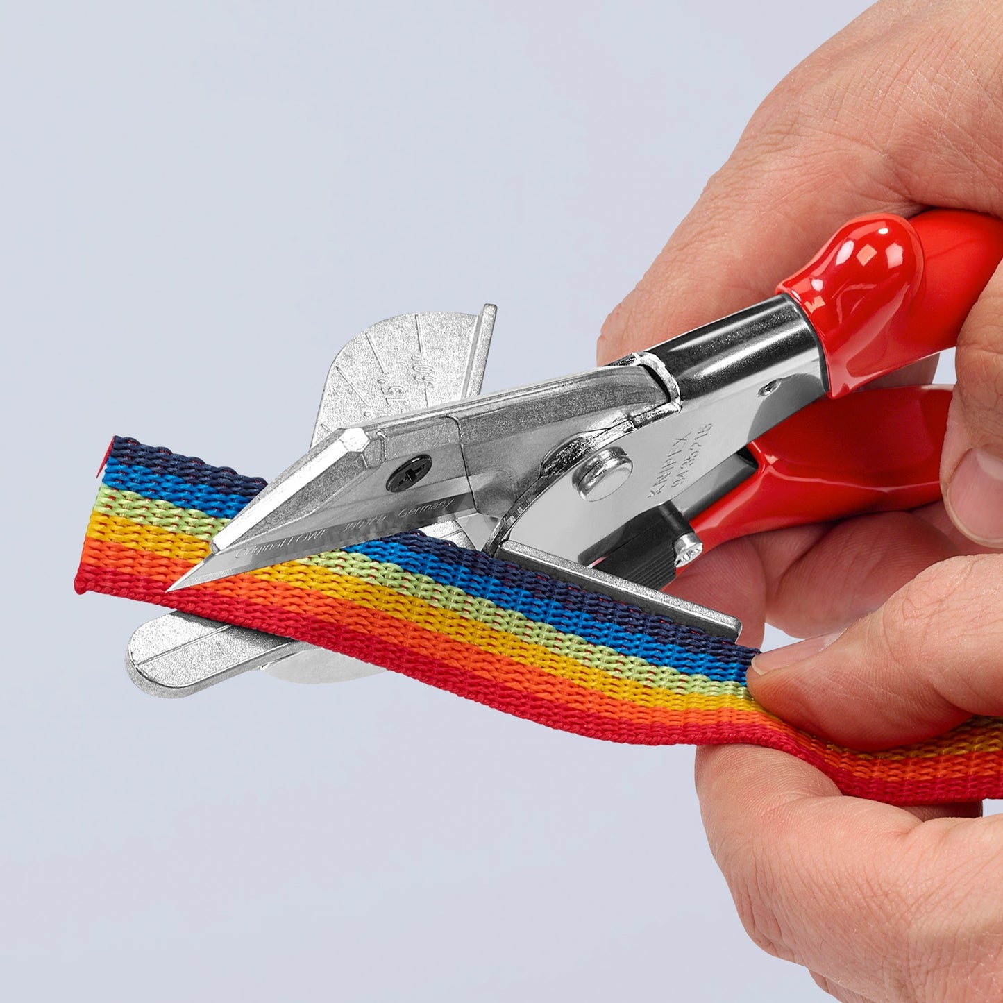 KNIPEX versteksnijder voor kunststof- en rubberprofielen 94 35 215 kniptang