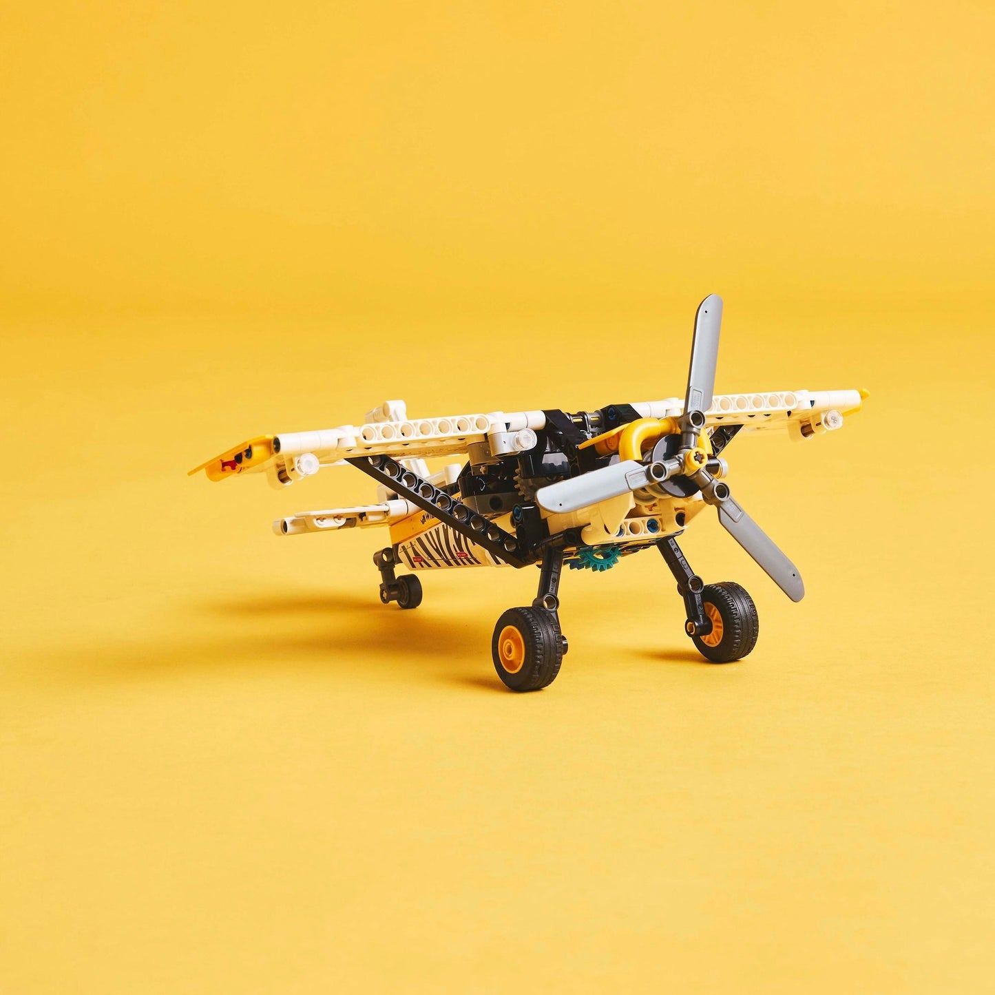 LEGO technic 42198 junglevliegtuig