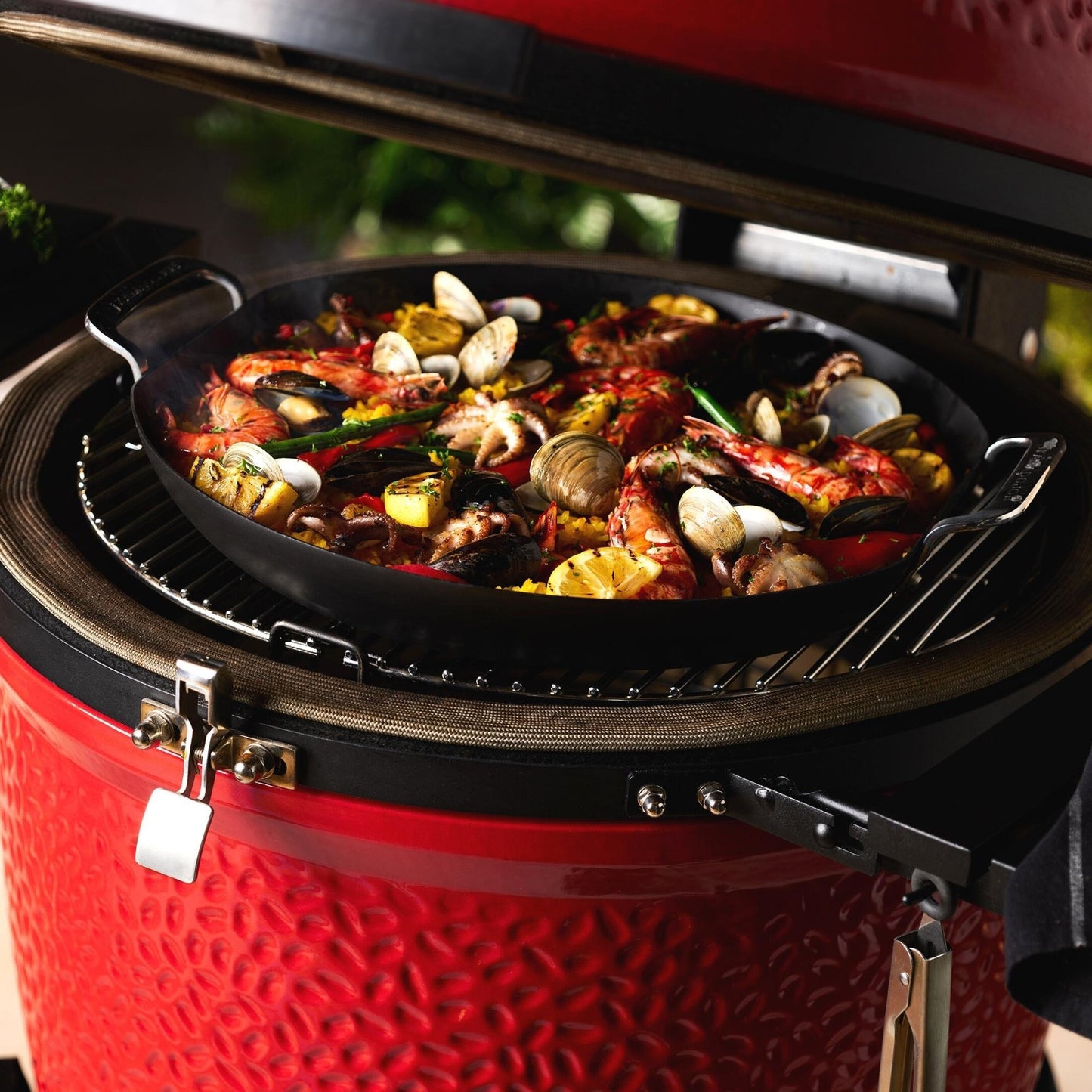 Kamado Joe karbon steel paella pan bak- braadpan