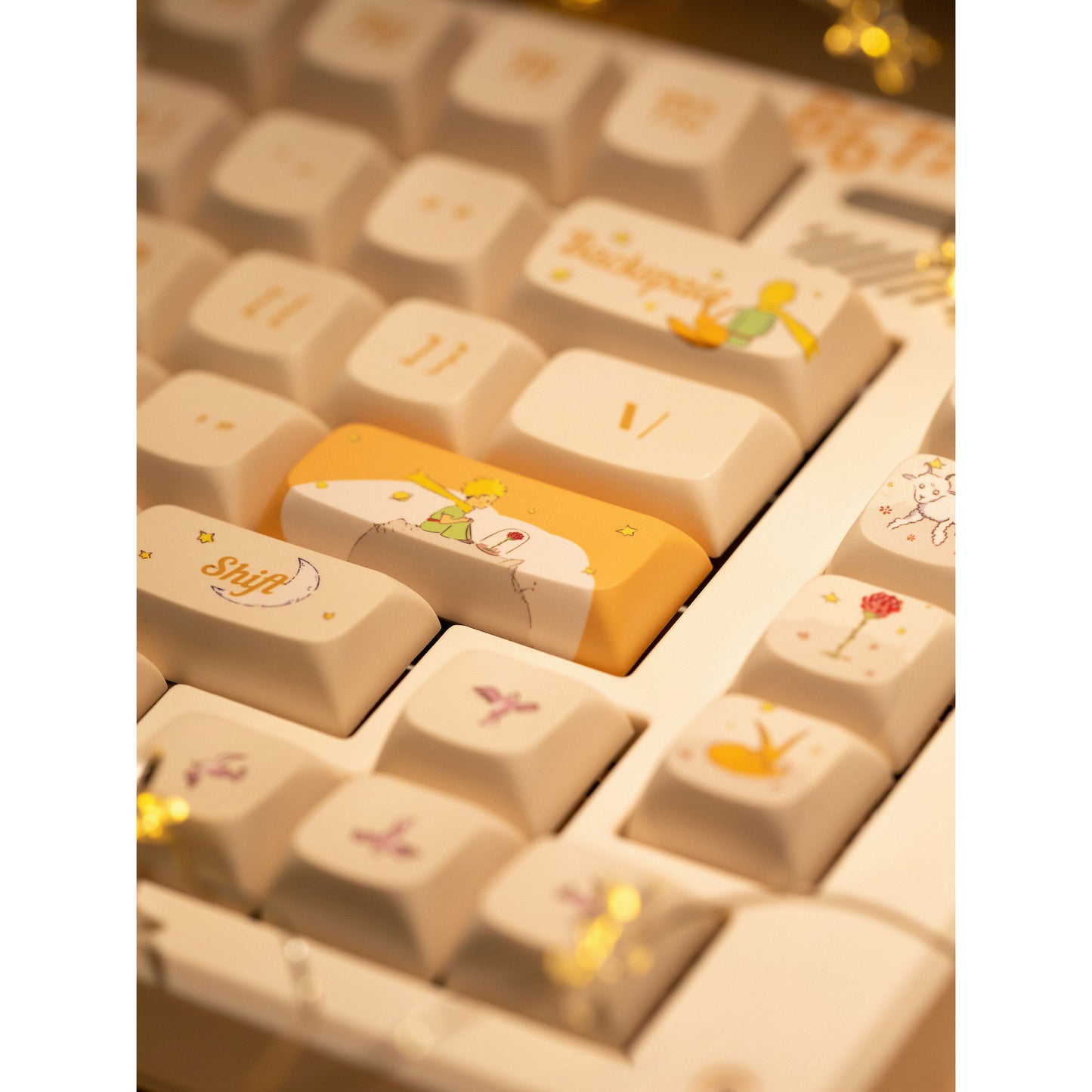 Iqunix ZX75 Sunset Ponder Wireless Mechanical Keyboard (Lichtgeel, US lay-out (QWERTY), IQUNIX Silent Rose, 75%, RGB leds, Hot-swappable, Double-shot PBT, 2.4GHz | Bluetooth 5.1 | USB-C)