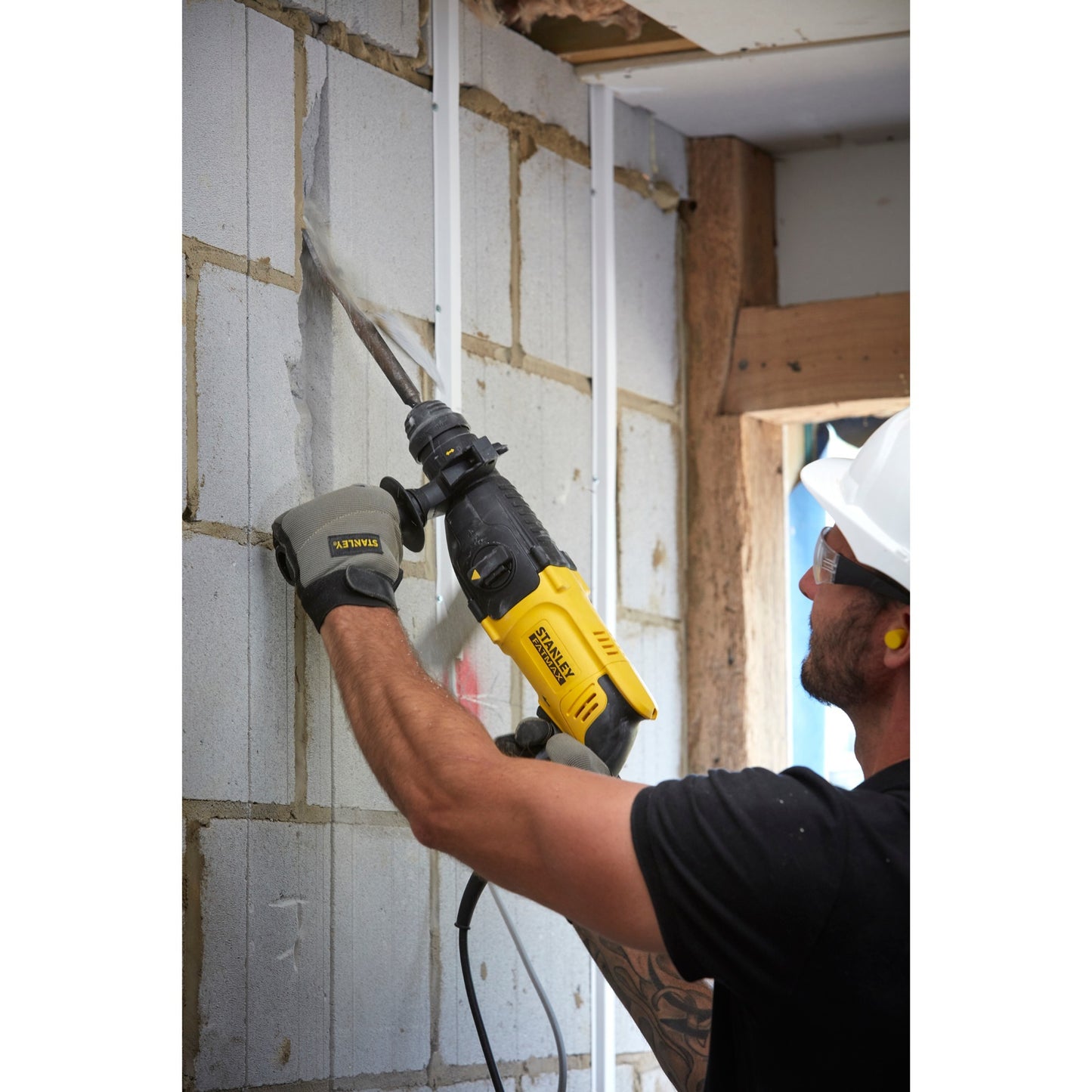 Stanley fatmax 800w sds+ boorhamer (geel zwart, met koffer)