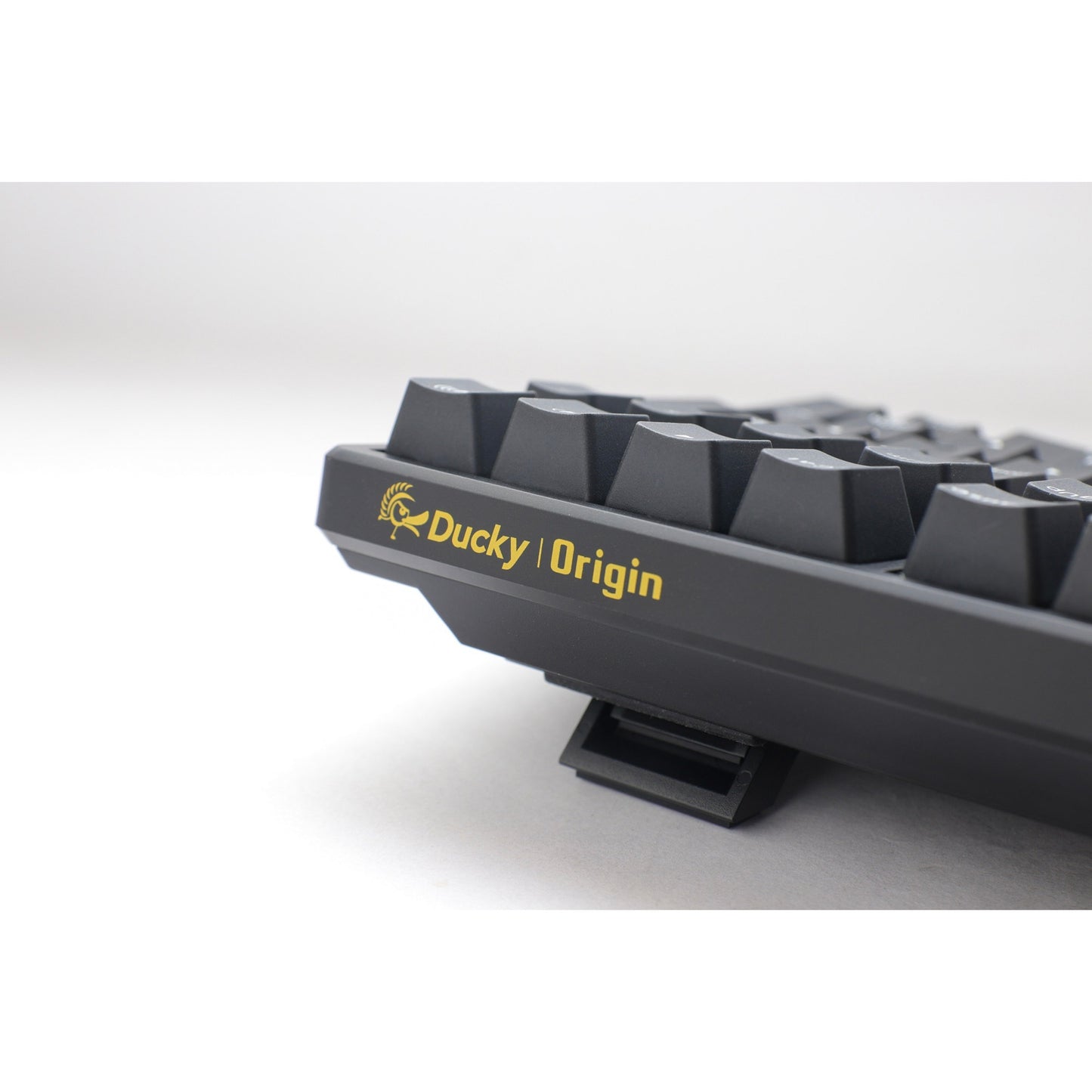 Ducky origin phantom black mechanisch toetsenbord (zwart, us lay-out (qwerty), cherry mx red, 100%, hot swap, pbt double-shot keycaps)