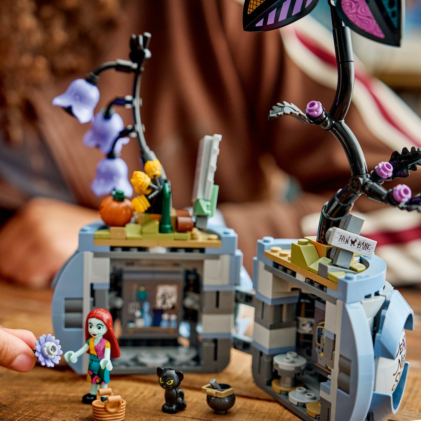 LEGO disney 43288 sally's bloempot