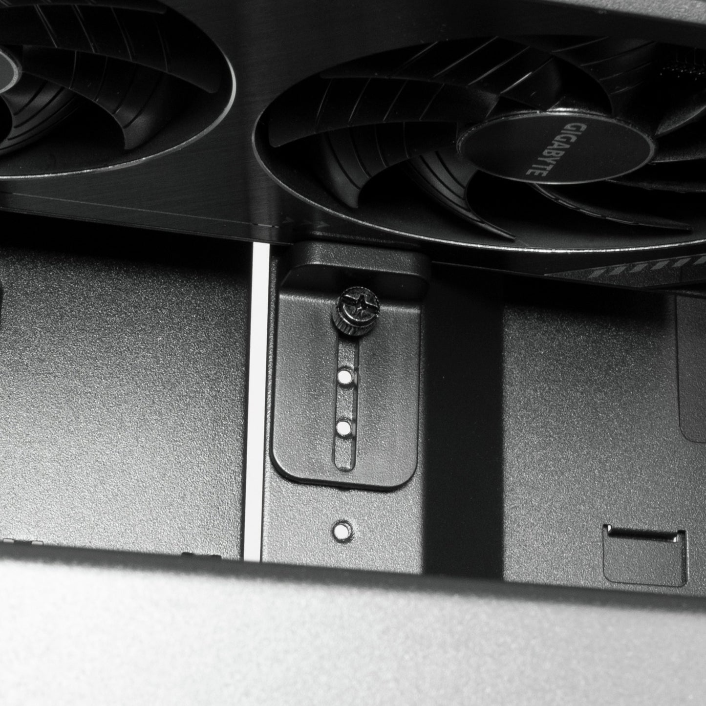 SilverStone fara 514x midi tower behuizing (zwart | 2x usb-a | 1x usb-c | rgb | tempered glass)