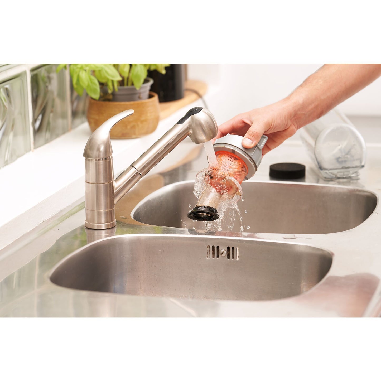 BLACK+DECKER bhfea18d1-qw 18v 2.0ah 2-in-1 steelstofzuiger met verwijderbare accu (18v 2.0ah accu en oplader inbegrepen)