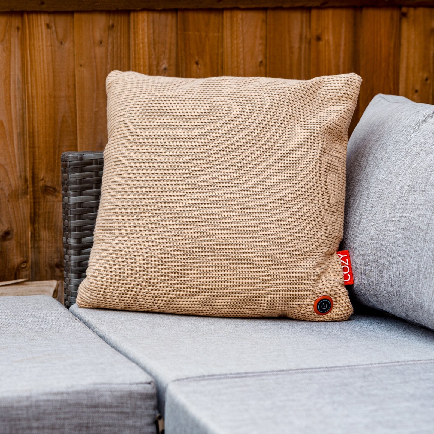 Cozy Una Knitted 45 x 45 cm draadloos warmtekussen (Lichtbeige, Powerbank 5000 mAh)