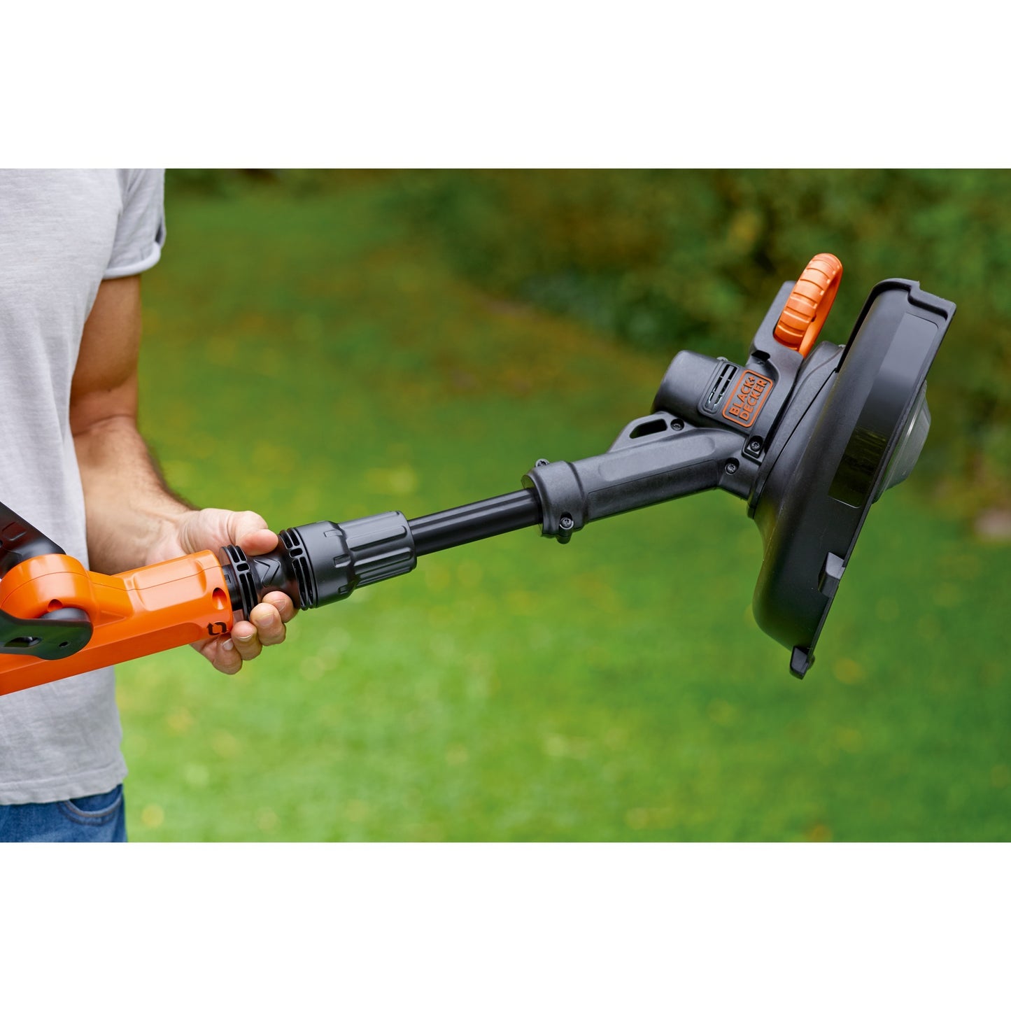BLACK+DECKER 18v trimmer met 2 messen en accu grastrimmer (zwart oranje, 25 cm, accu inbegrepen)