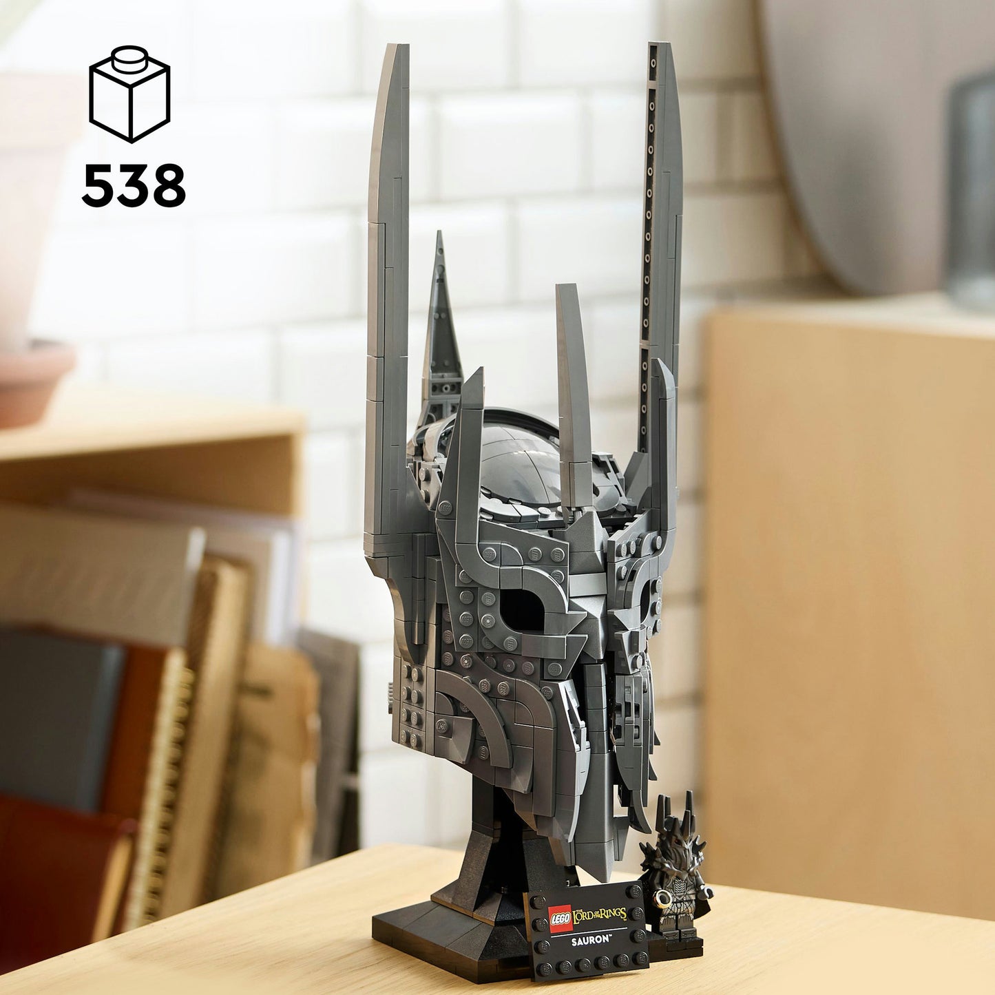 LEGO icons 11373 the lord of the rings: de helm van sauron