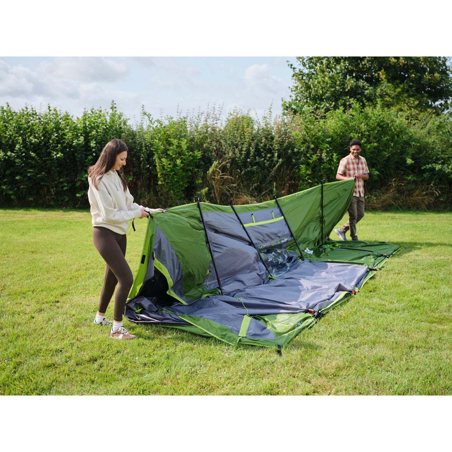 Coleman fastpitch victoria falls 4 blackout tent (groen grijs)