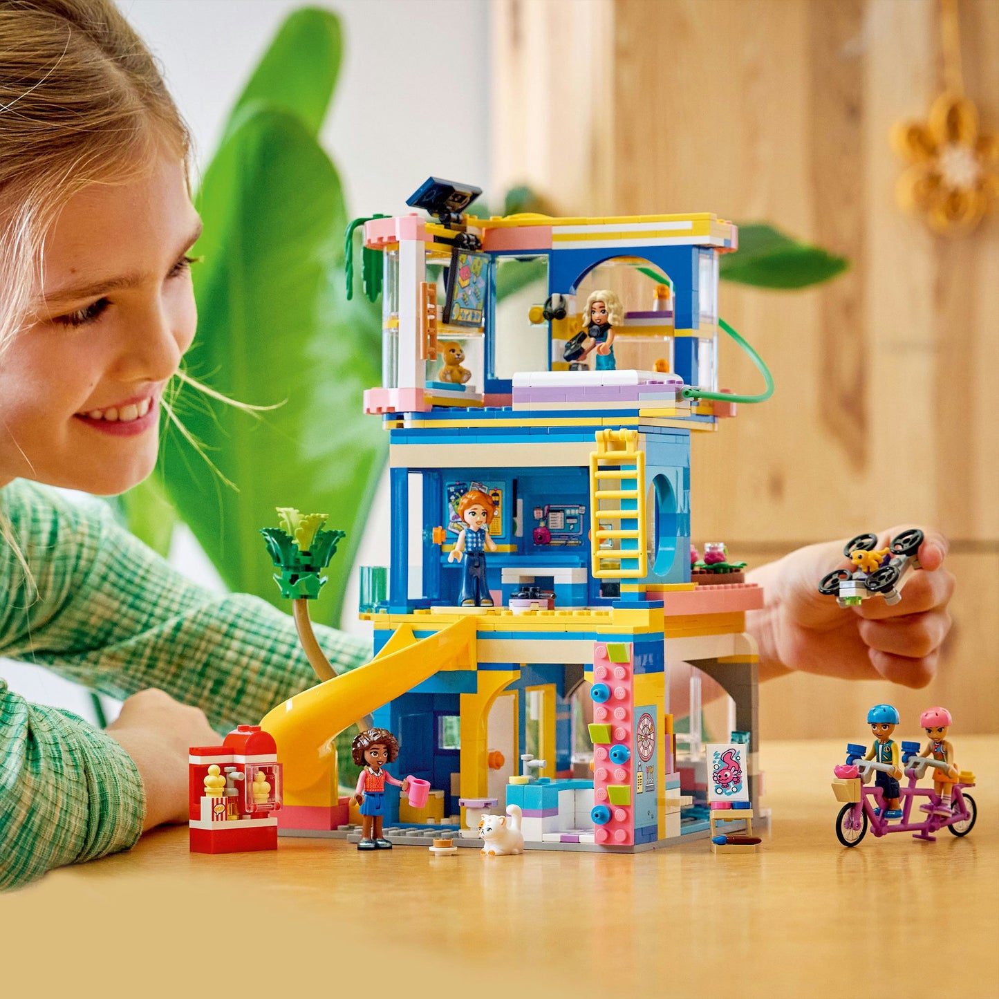 LEGO friends 42689 hlc clubhuis