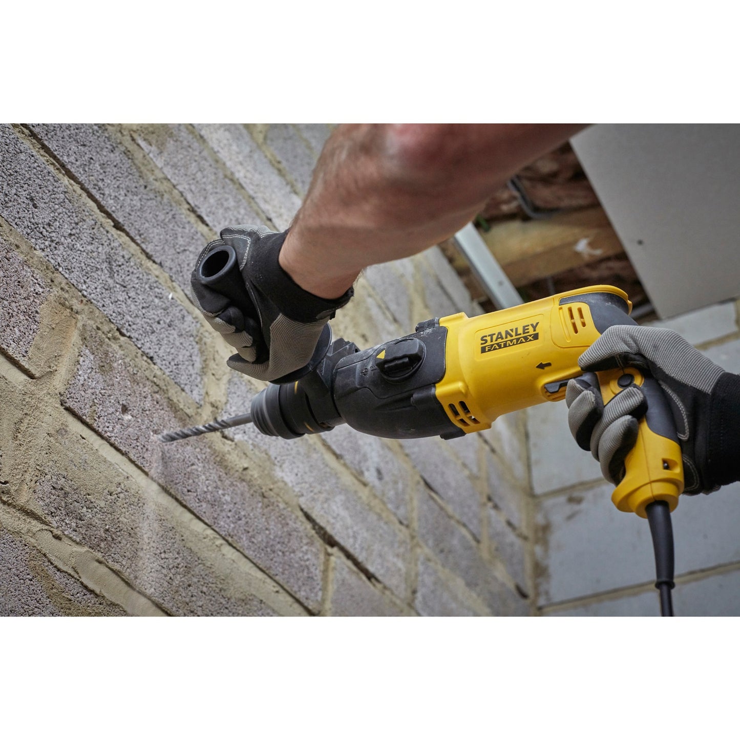 Stanley fatmax 800w sds+ boorhamer (geel zwart, met koffer)