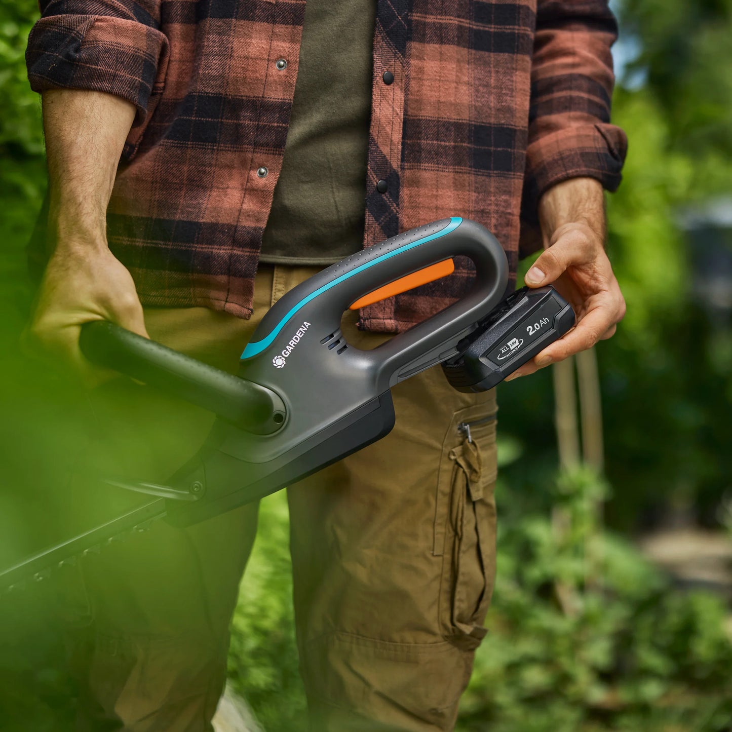 GARDENA accuheggenschaar easycut 55 18v solo (grijs turquoise, 14735-55, accu en oplader niet inbegrepen)