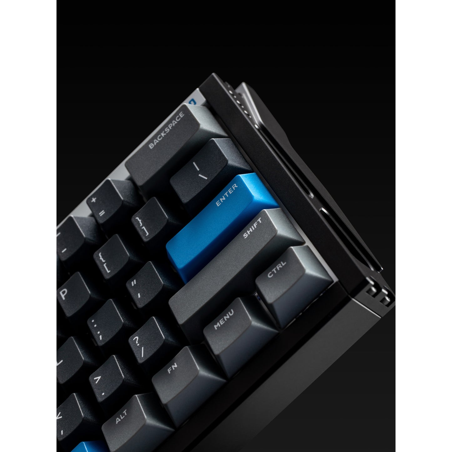 Iqunix EZ60 Magnetic Switch Gaming HE Keyboard (Zwart, US lay-out (QWERTY), Gateron Magnetic Jade Pro, 60%, RGB, Double Shot PBT Keycaps)
