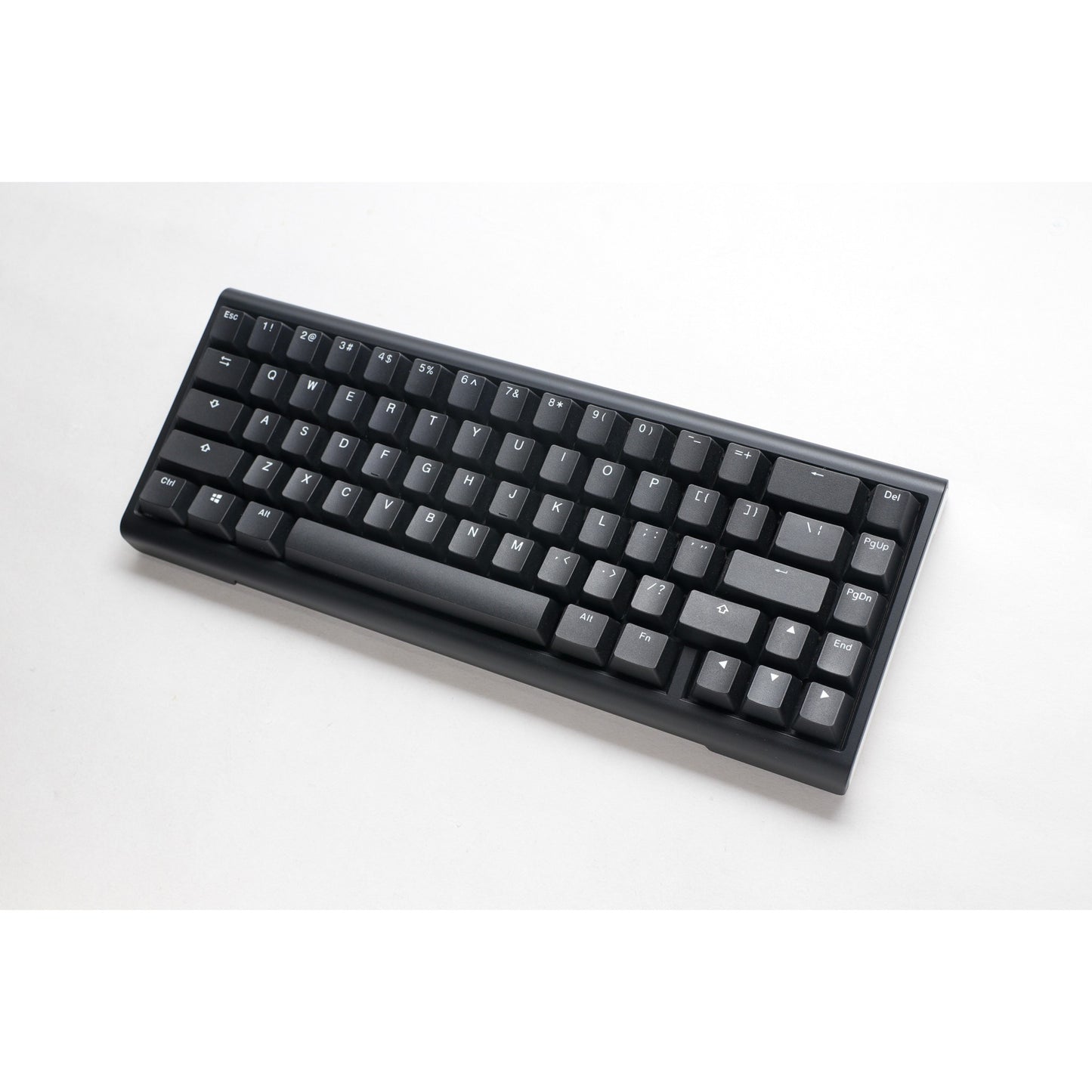 Ducky projectd tinker 65 met qmk via rgb mechanisch toetsenbord (zwart, us lay-out (qwerty), cherry mx blue, 65%, rgb leds, double-shot pbt, hot-swappable, gasket mount)