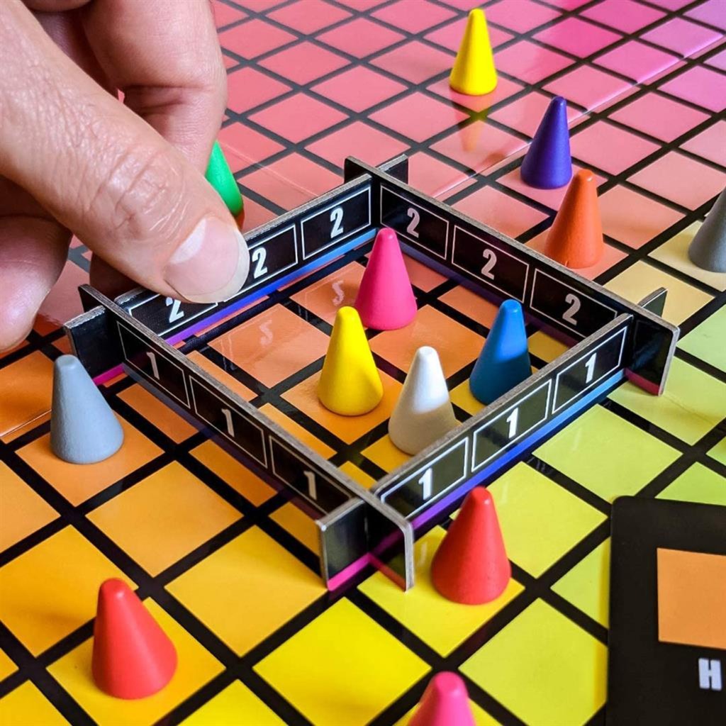 European Player Network Hues and Cues Bordspel (Engels, Frans, 3 - 6 spelers, 30 minuten, Vanaf 8 jaar)
