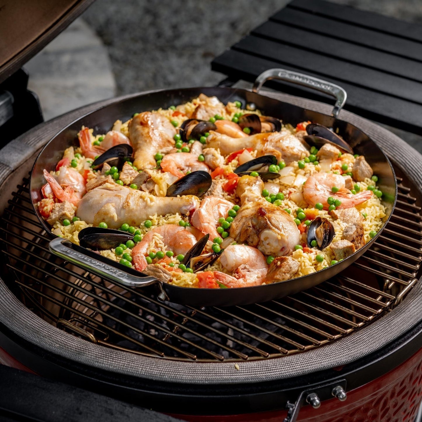 Kamado Joe karbon steel paella pan bak- braadpan