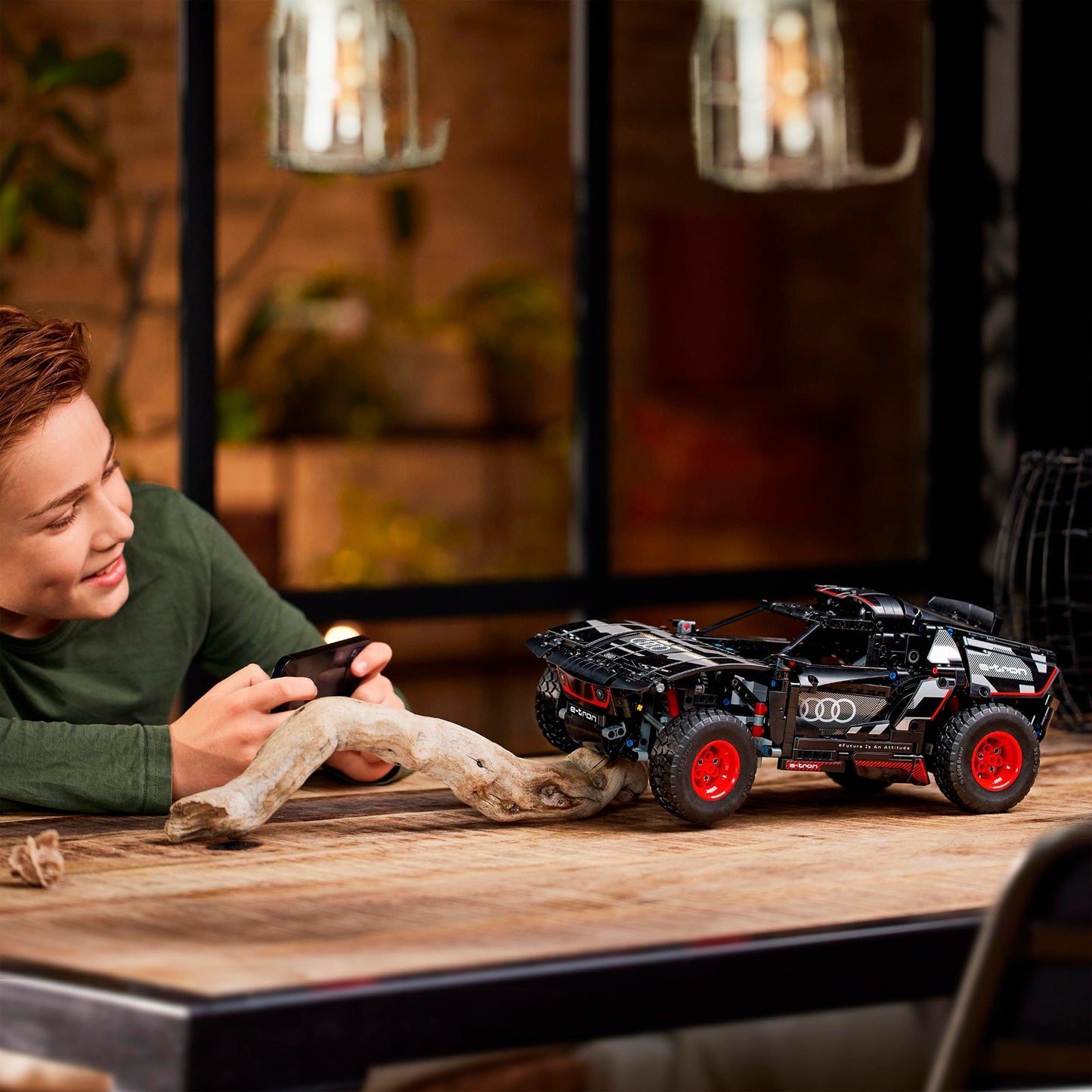 LEGO technic 42160 audi rs q e-tron