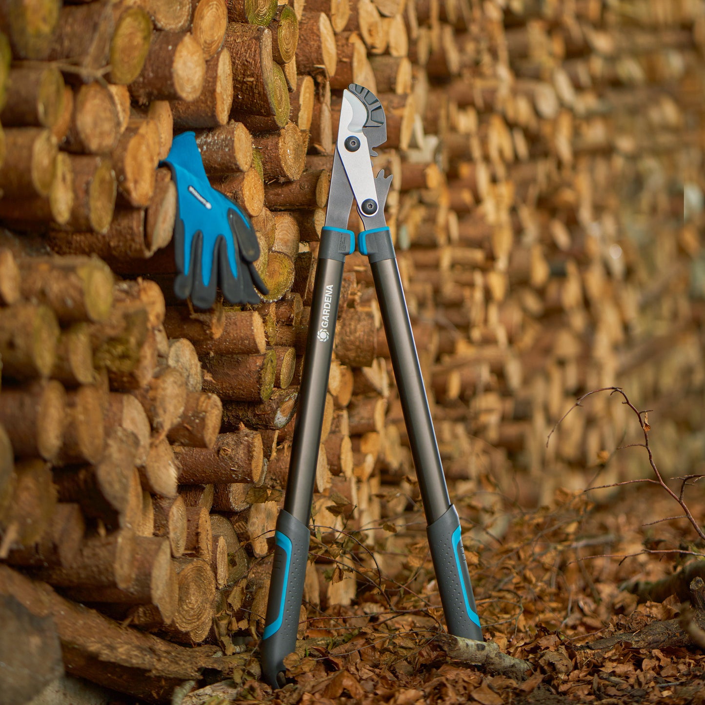 GARDENA aambeeldtakkenschaar energycut pro l, met aambeeldsnede (grijs turquoise, 75cm, voor droog hout)