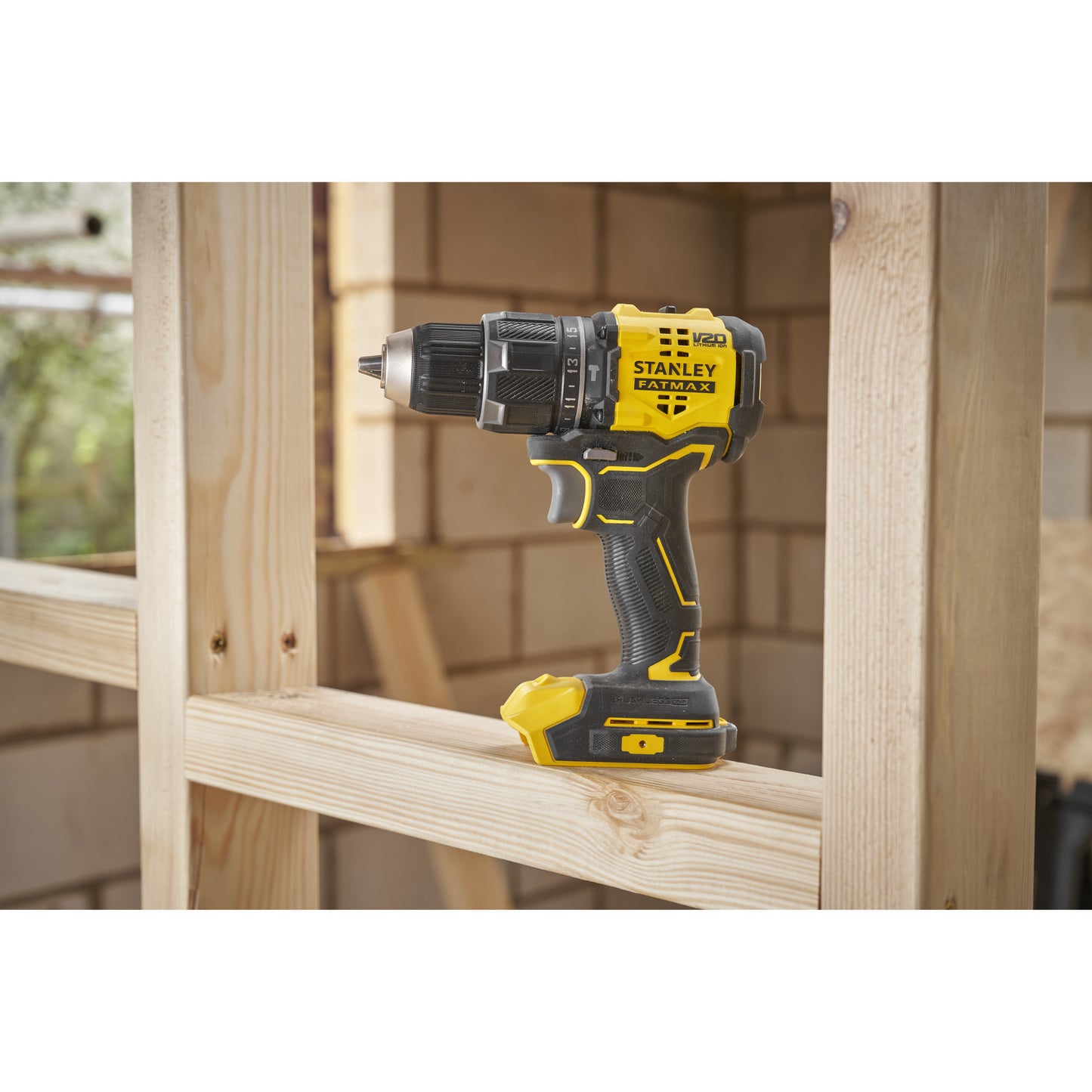 Stanley fatmax v20 18v schroefklopboormachine klopboorschroevendraaier (zwart geel, 2 accu's en oplader inbegrepen, met koffer)