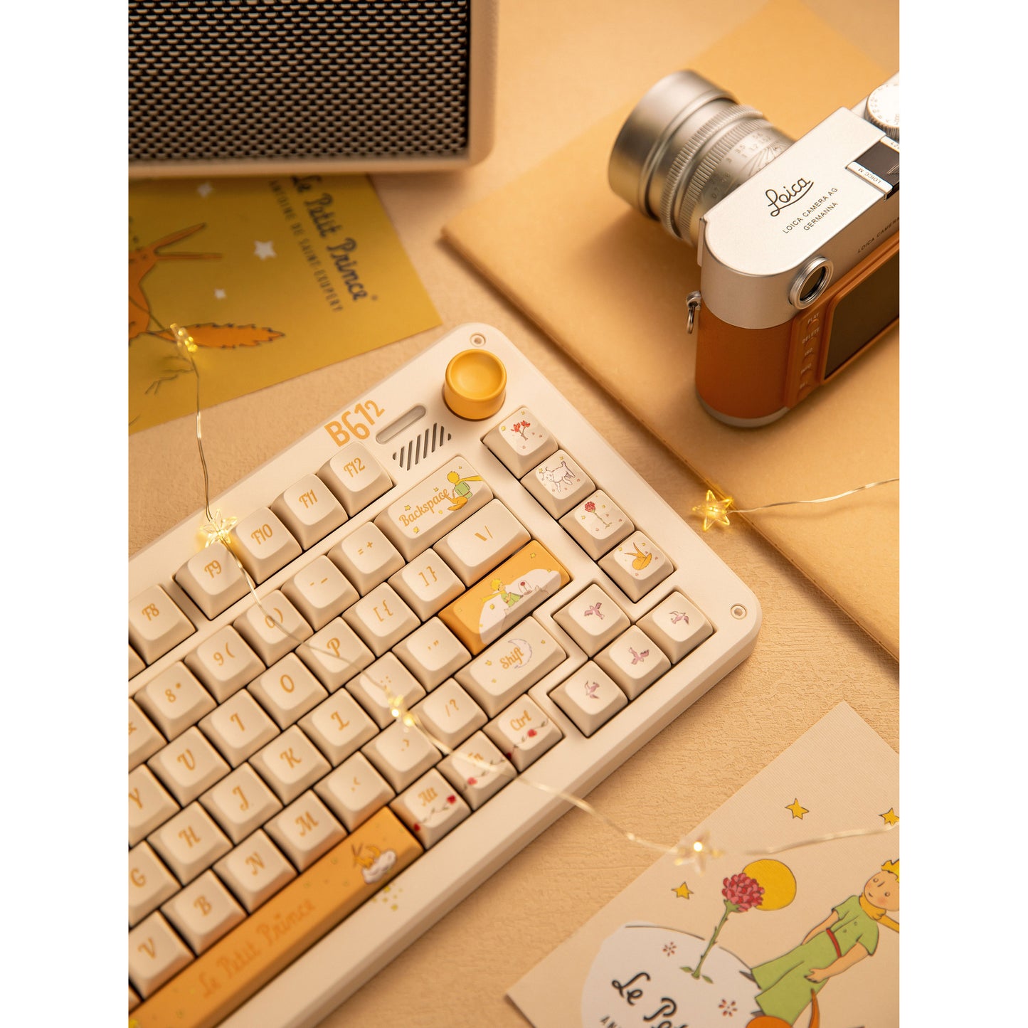 Iqunix ZX75 Sunset Ponder Wireless Mechanical Keyboard (Lichtgeel, US lay-out (QWERTY), IQUNIX Silent Rose, 75%, RGB leds, Hot-swappable, Double-shot PBT, 2.4GHz | Bluetooth 5.1 | USB-C)