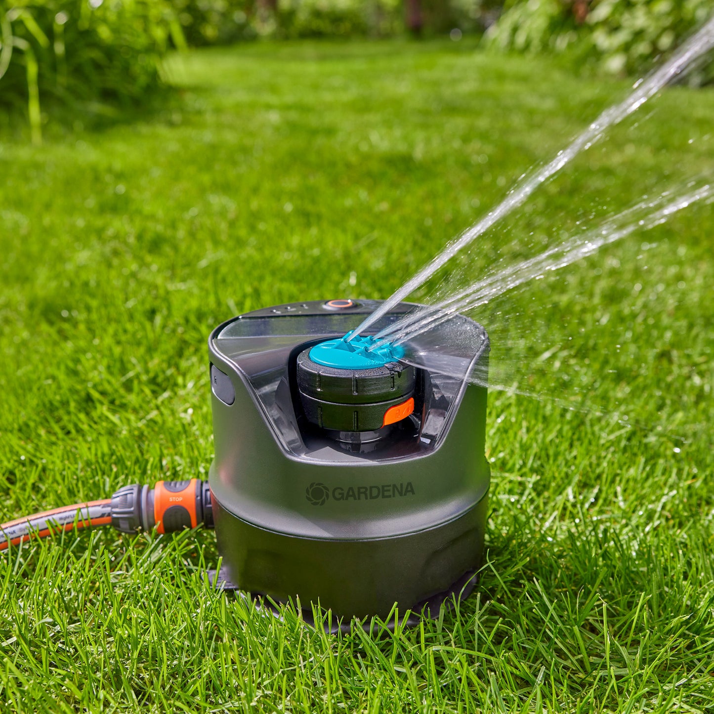 GARDENA irrigatiesysteem aquaprecise op zonne-energie voor gazon sprinklersysteem (grijs turquoise, sproeioppervlak 320 m²)